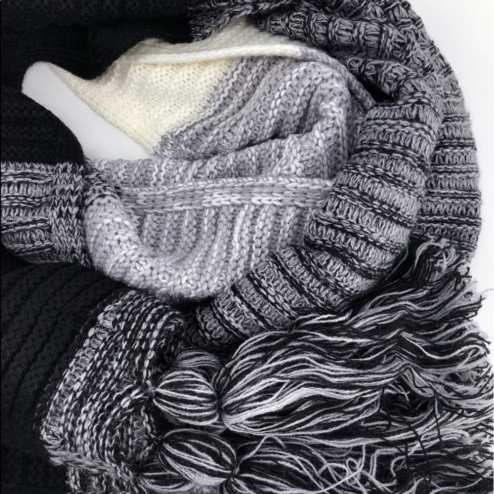 Calvin Klein Marled Color Block Tassel Scarf - Picture 3 of 6